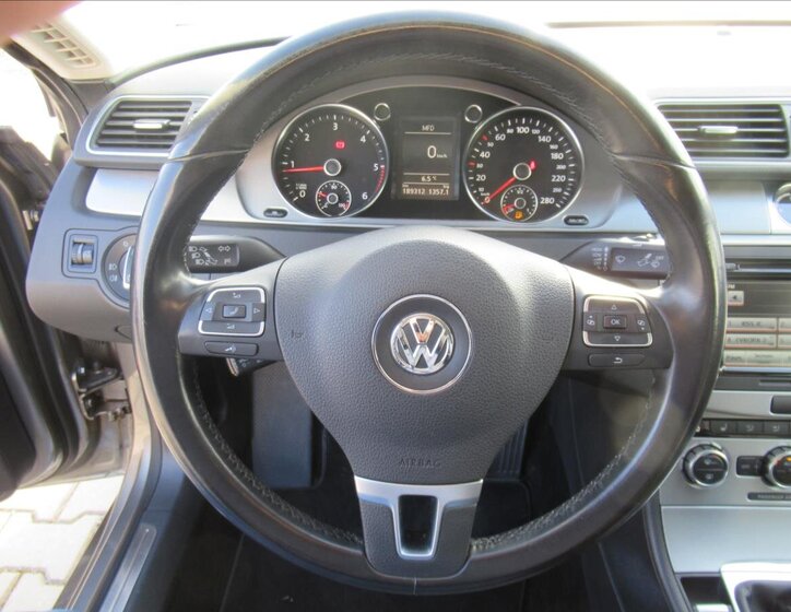 Volkswagen CC 10