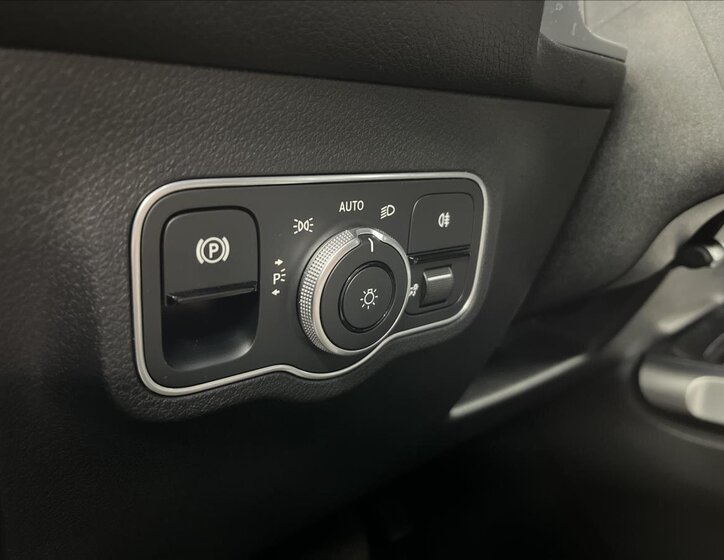 Mercedes-Benz GLB SUV 2,0 l 110 kw