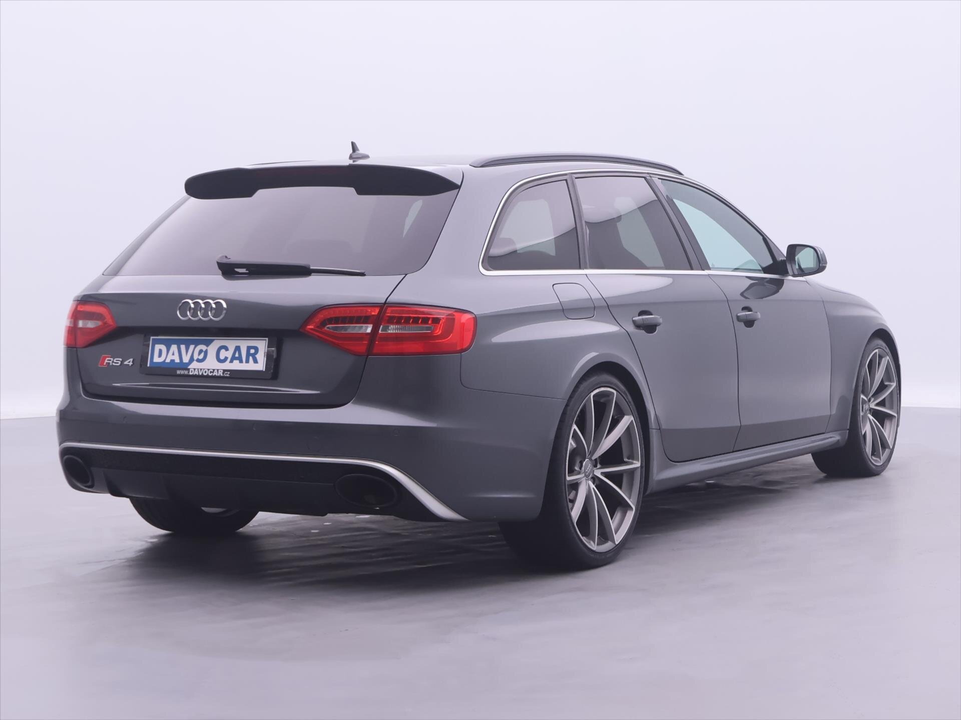 Audi RS 4 Kombi 4,2 l 331 kw