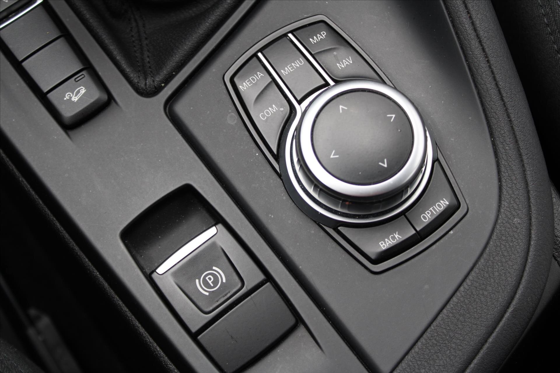 BMW X1 SUV 2,0 l 140 kw