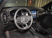 Volvo EX40 SUV / Terénní 0,0 325 kw