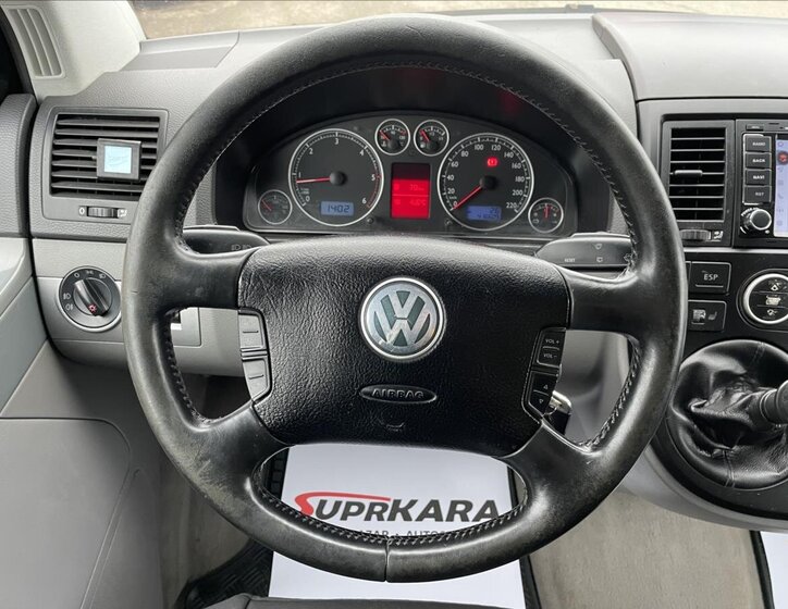 Volkswagen Multivan 30