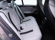 BMW M5 Sedan / Limuzína 4,4 l 441 kw