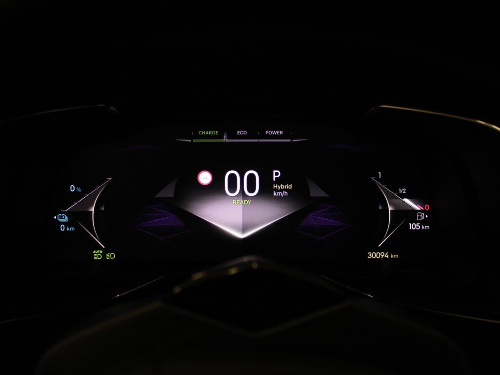 DS Automobiles DS7 Crossback SUV / Terénní 1,6 l 221 kw