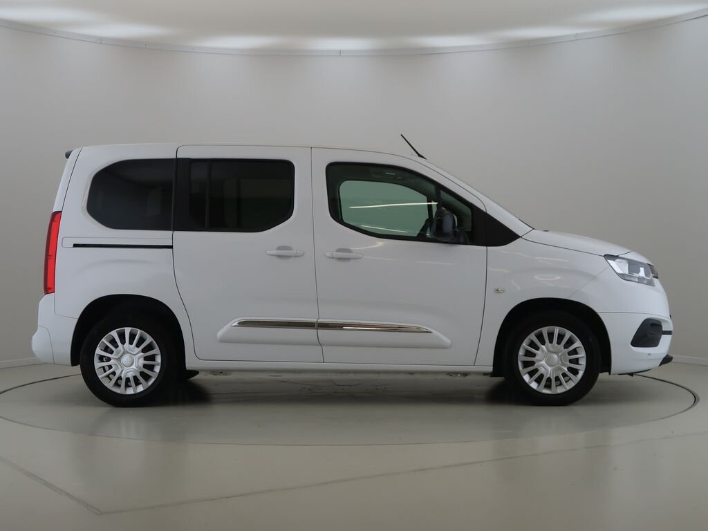 Toyota ProAce Kombi 1,5 l 96 kw