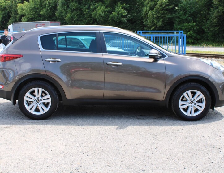 KIA Sportage 4