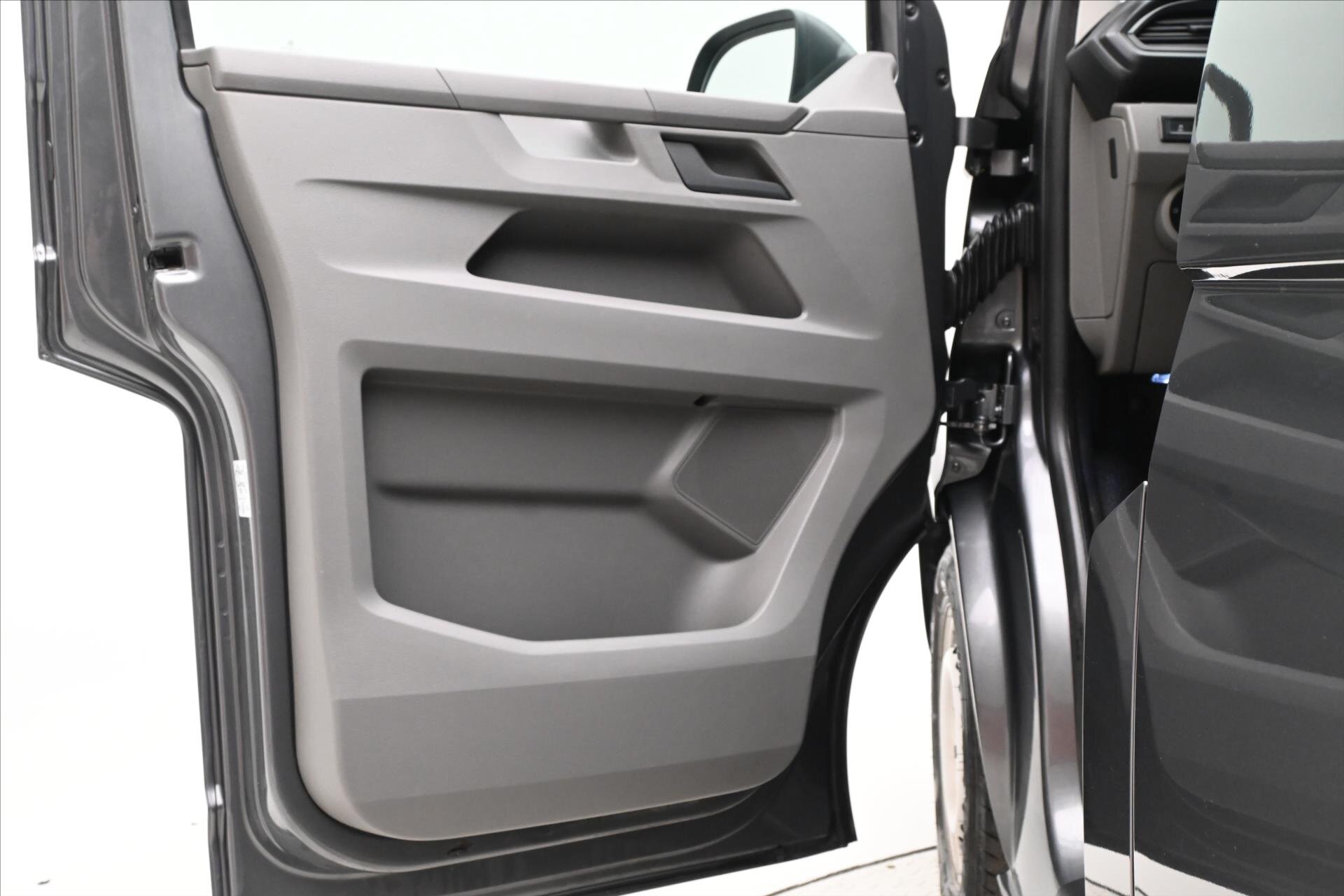 Volkswagen Transporter Skříň 2,0 l 110 kw