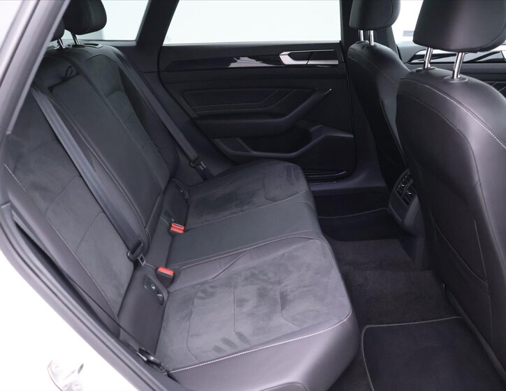 Volkswagen Arteon Kombi 2,0 l 140 kw