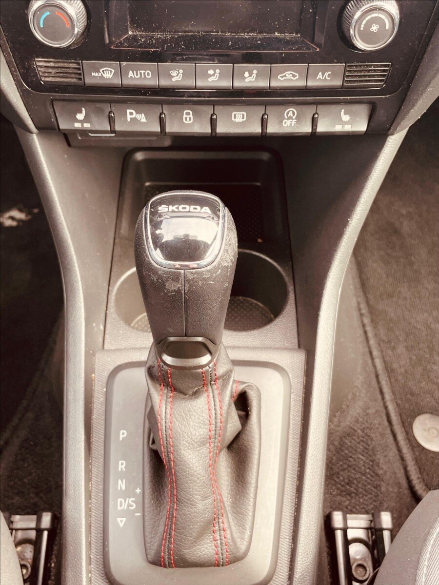 Škoda Rapid Sedan / Limuzína 999,0 81 kw