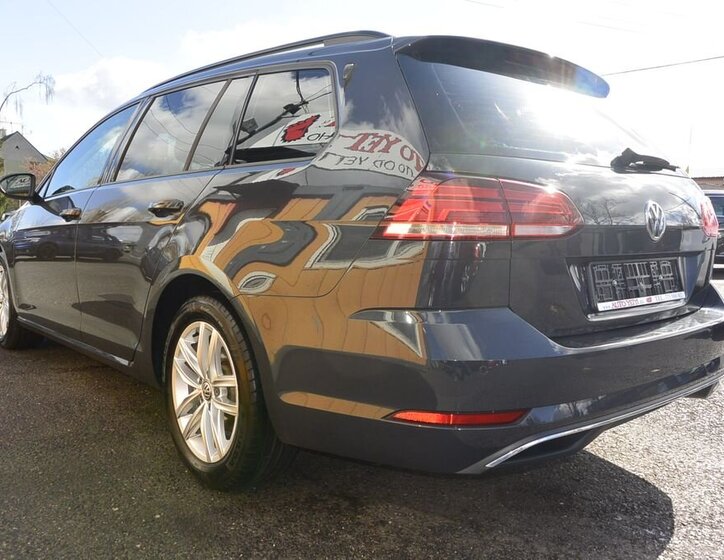 Volkswagen Golf Kombi 2,0 l 110 kw