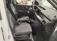 Ford Transit Courier 13