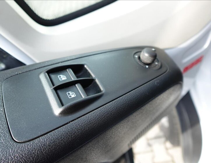 Opel Movano Ostatní 2,2 l 121 kw