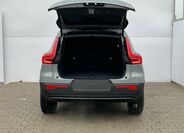 Volvo XC40 8