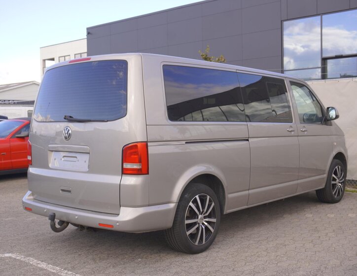 Volkswagen Caravelle 5
