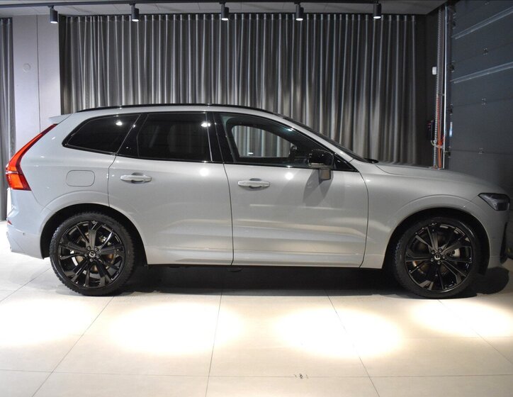 Volvo XC60 SUV / Terénní 2,0 l 184 kw