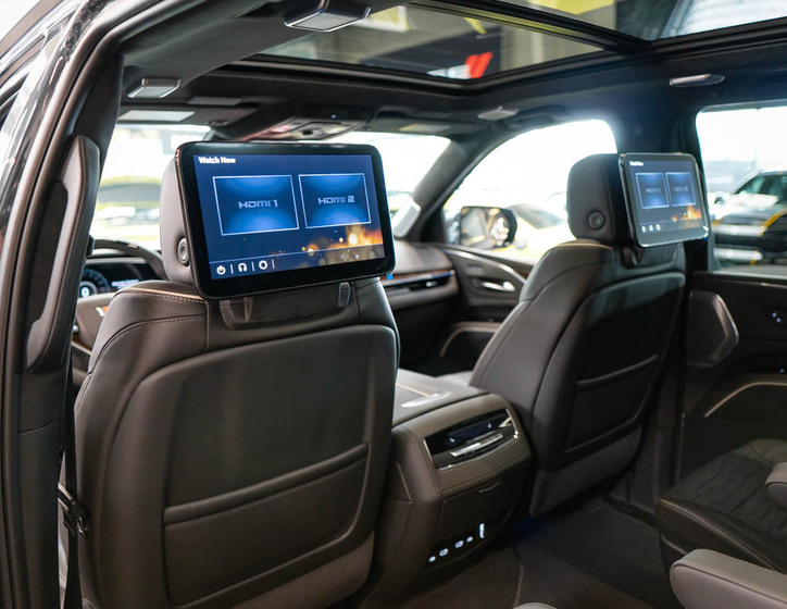 Cadillac Escalade 40