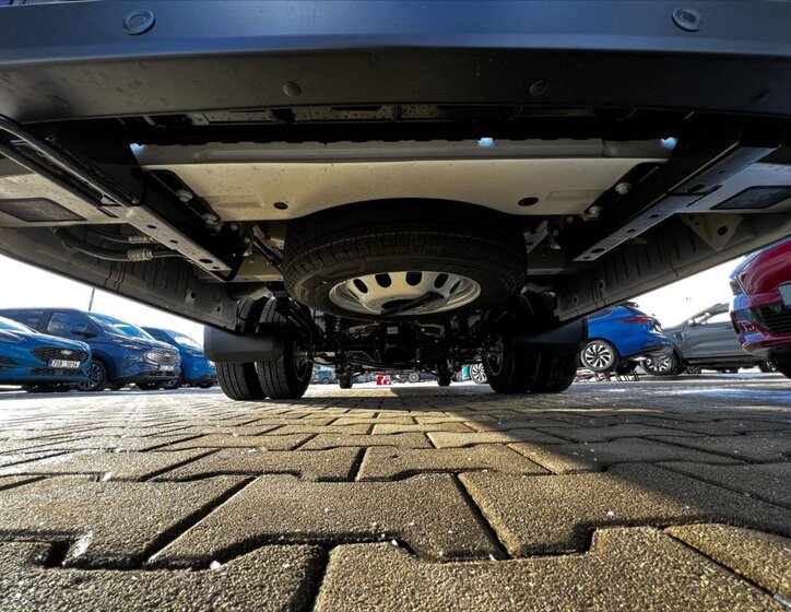 Ford Transit Ostatní 2,0 l 121 kw