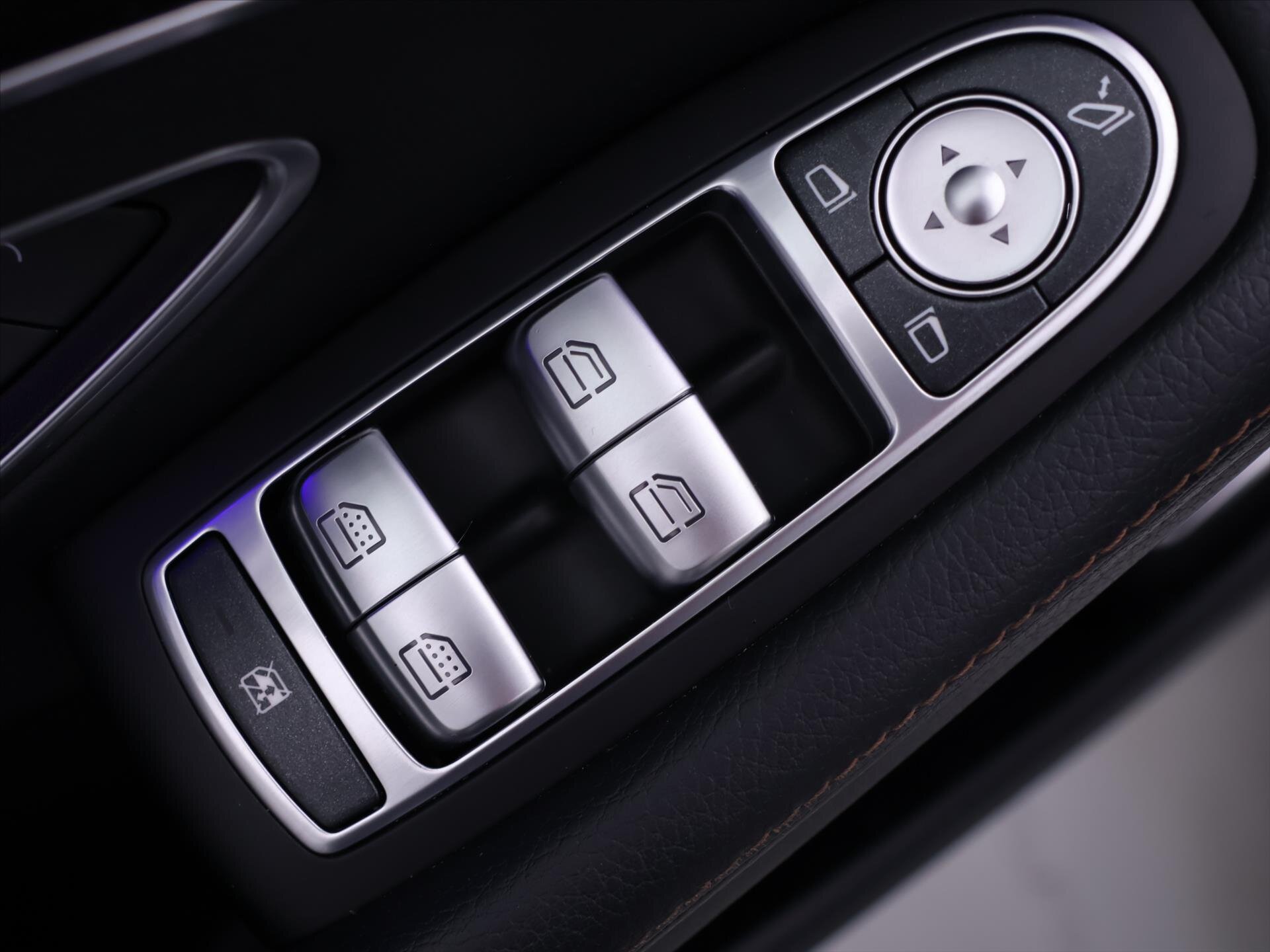 Mercedes-Benz Třídy S Sedan / Limuzína 3,0 l 190 kw