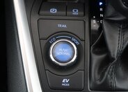 Toyota RAV4 SUV / Terénní 2,5 l 131 kw