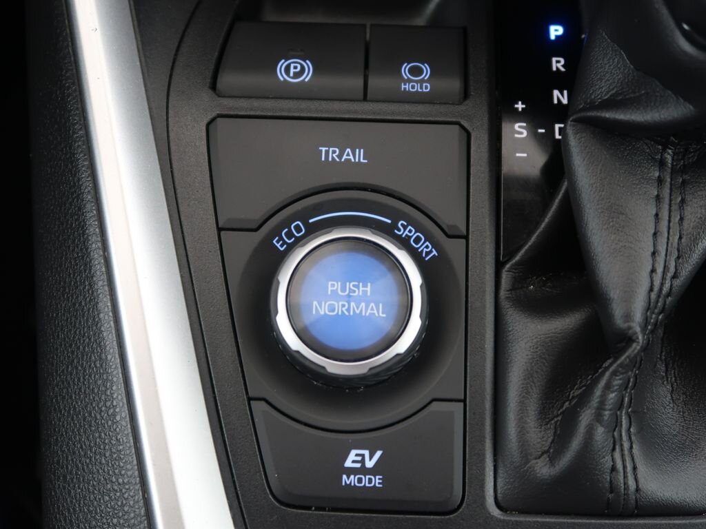 Toyota RAV4 SUV / Terénní 2,5 l 131 kw