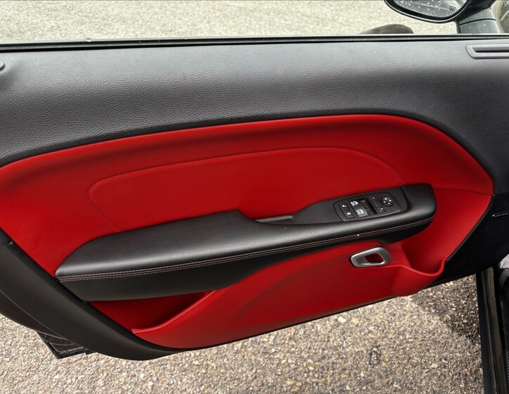 Dodge Challenger Kupé 5,7 l 277 kw