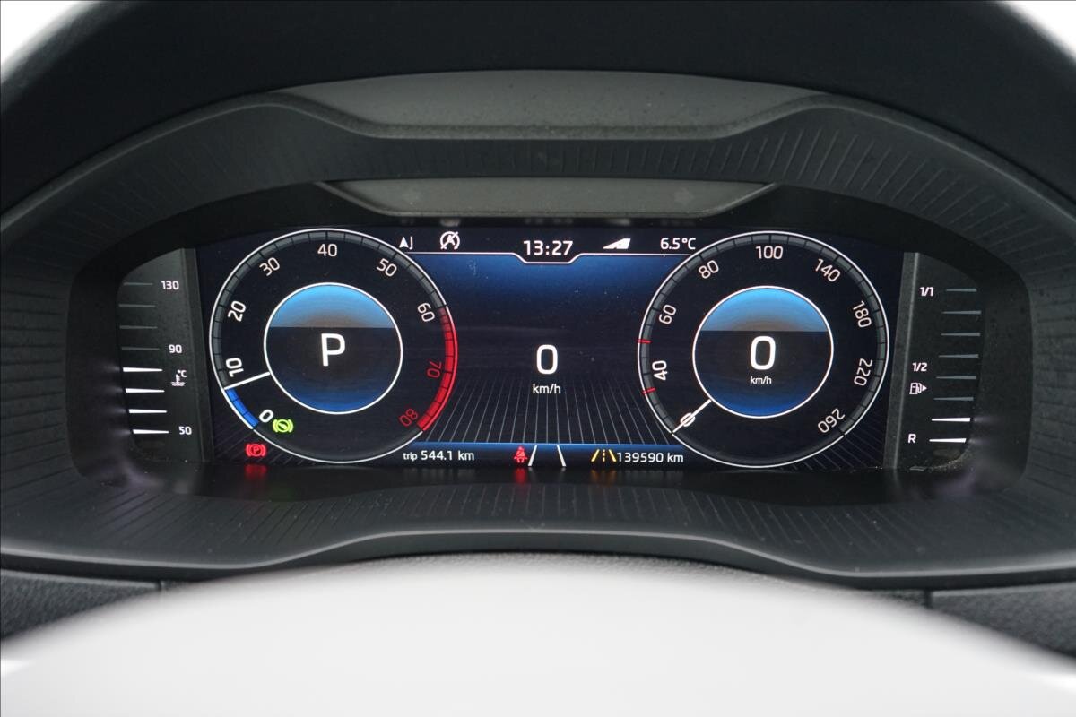 Škoda Karoq SUV 1,5 l 110 kw