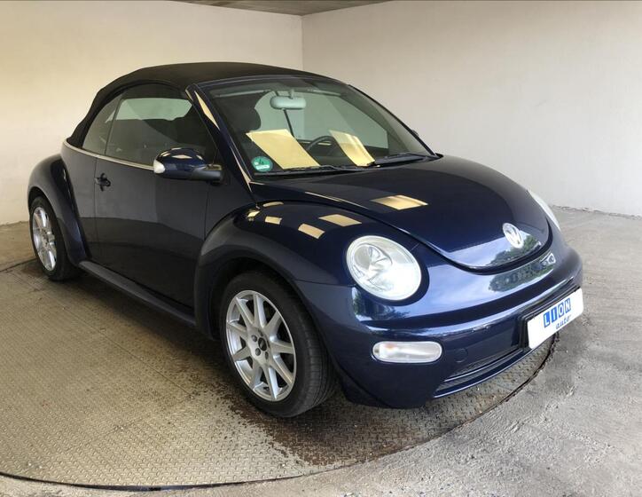 Volkswagen New Beetle 1