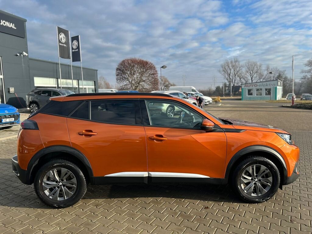 Peugeot 2008 SUV 1,2 l 74 kw