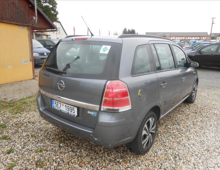 Opel Zafira 6