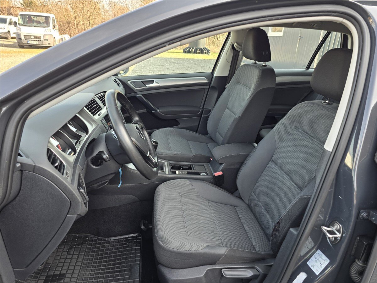 Volkswagen Golf Hatchback 1,2 l 63 kw