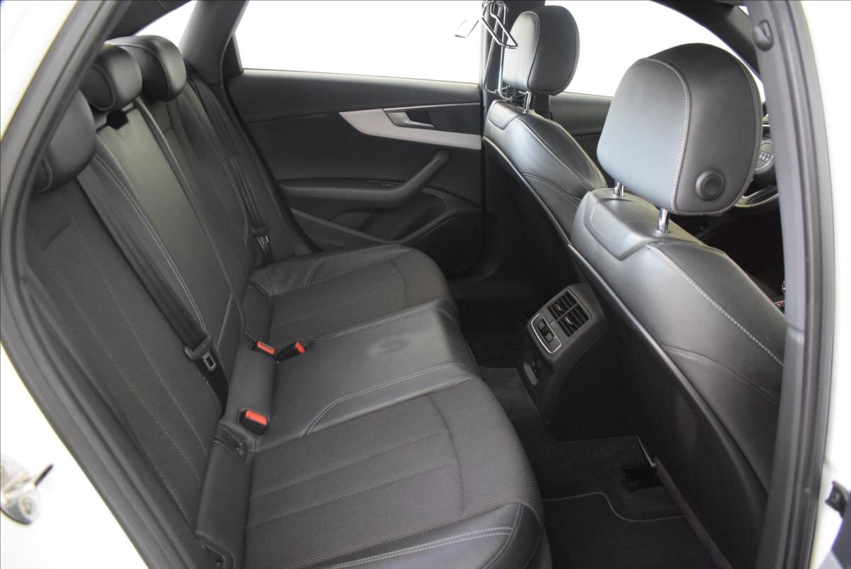 Audi A4 Sedan / Limuzína 2,0 l 140 kw