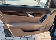 Mercedes-Benz Třídy C Kombi 2,1 l 100 kw
