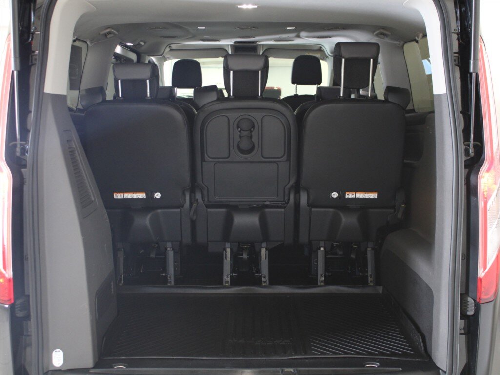 Ford Tourneo Custom MPV 2,0 l 125 kw