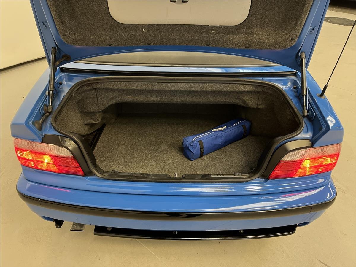 BMW Řada 3 Kabriolet 2,0 l 110 kw