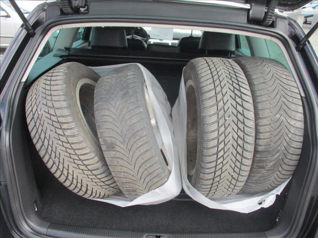 Volkswagen Passat Kombi 2,0 l 130 kw