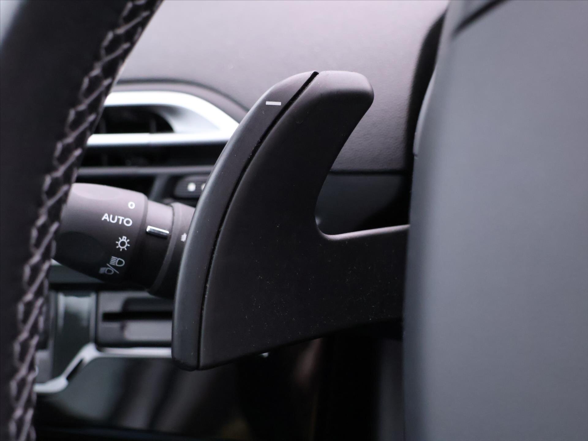 Citroën Grand C4 SpaceTourer MPV 1,2 l 96 kw