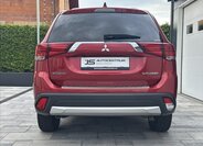 Mitsubishi Outlander SUV / Terénní 2,3 l 110 kw