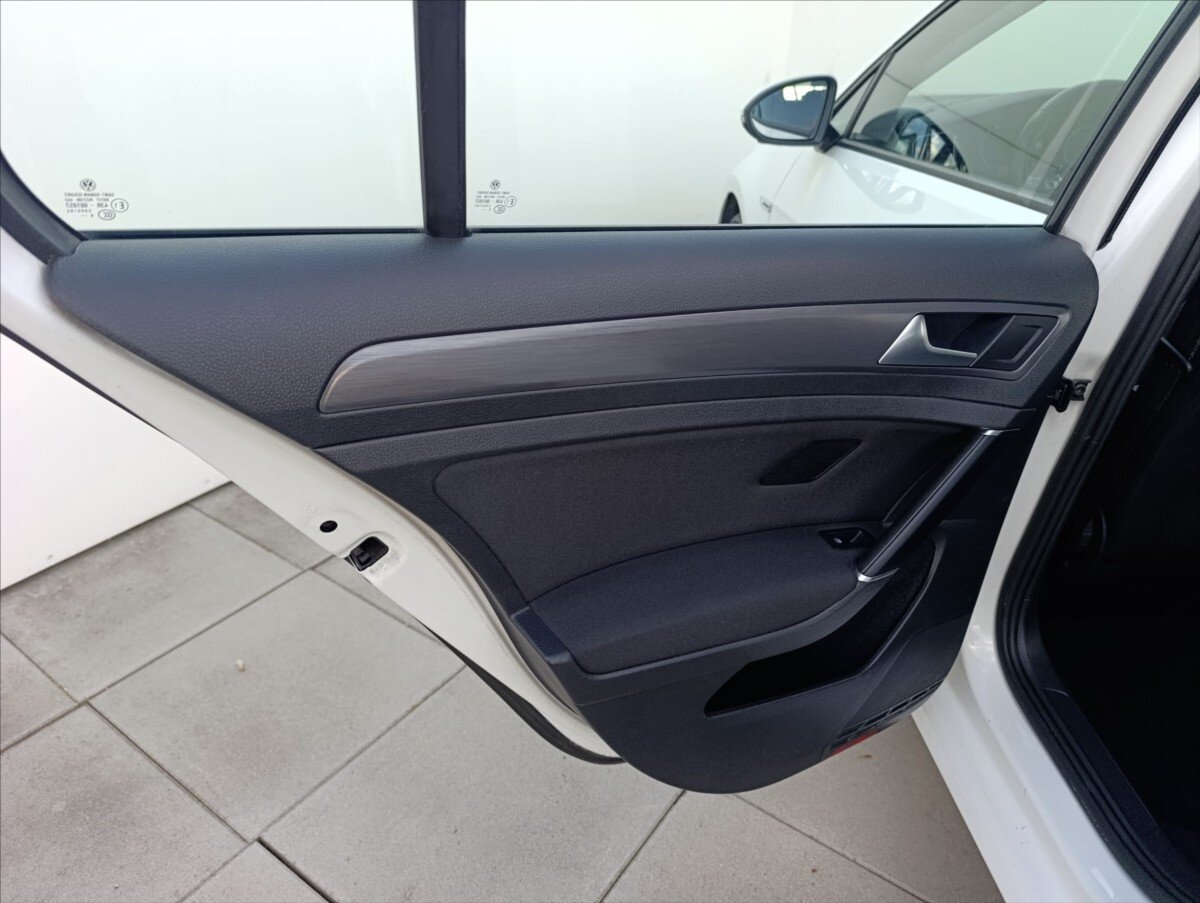 Volkswagen Golf Hatchback 1,5 l 96 kw