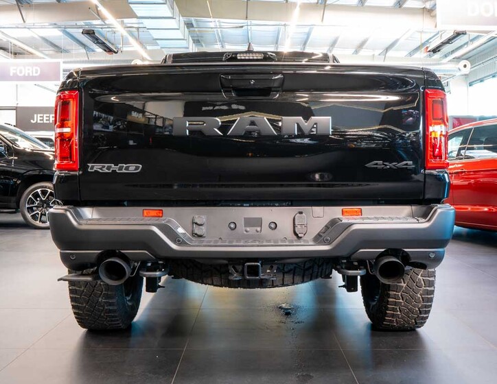 Dodge RAM 4