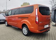 Ford Tourneo Custom 6