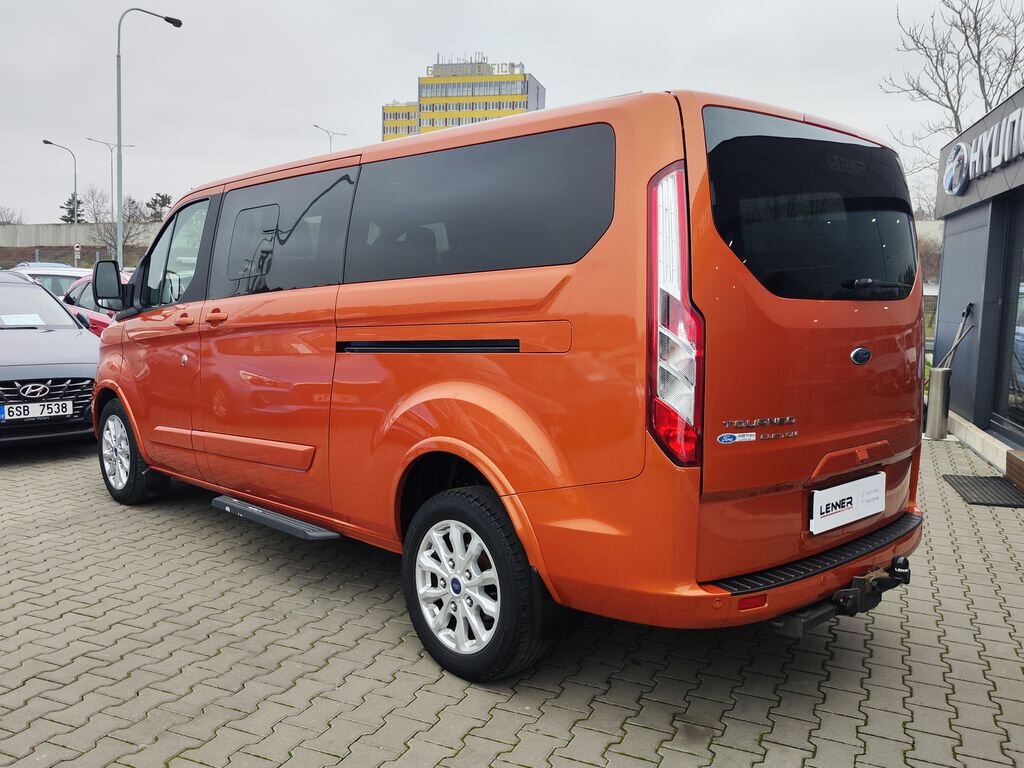 Ford Tourneo Custom