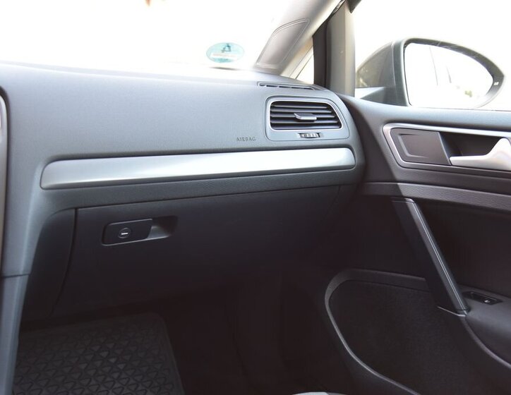 Volkswagen Golf Hatchback 1,2 l 77 kw