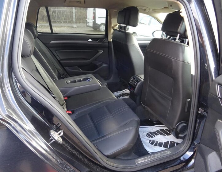 Volkswagen Passat Kombi 2,0 l 140 kw