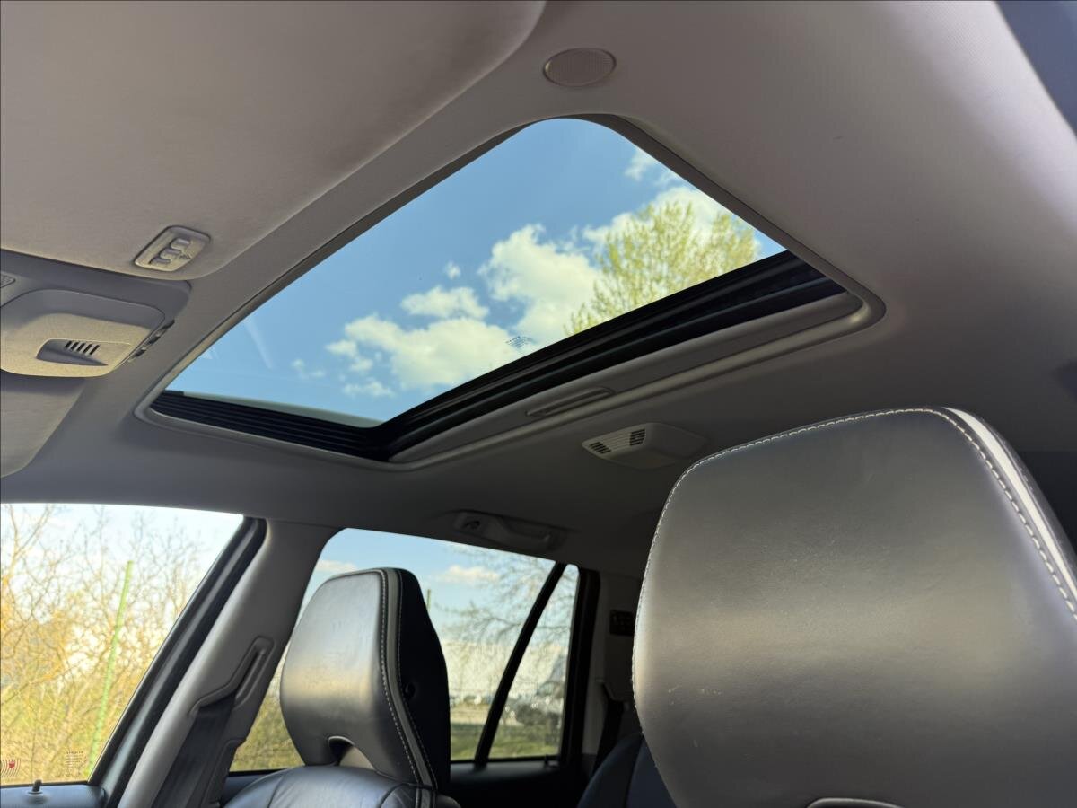 Volvo XC90 Kombi 2,4 l 147 kw