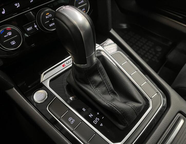 Volkswagen Passat 16