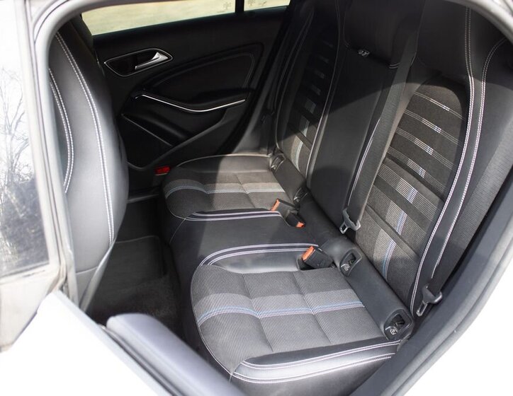 Mercedes-Benz CLA Kombi 1,5 l 80 kw