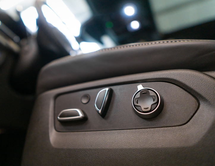 Cadillac Escalade 19