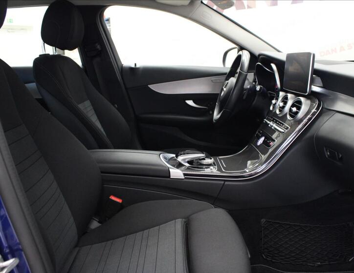 Mercedes-Benz Třídy C 12