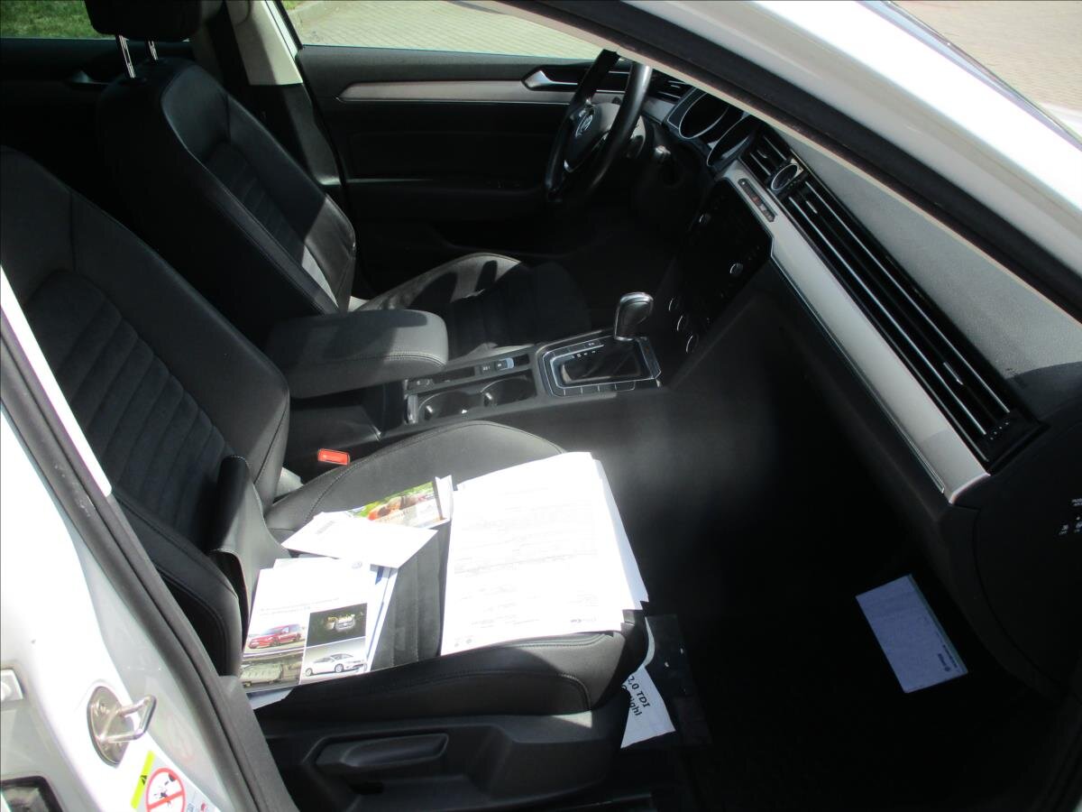 Volkswagen Passat Kombi 2,0 l 140 kw