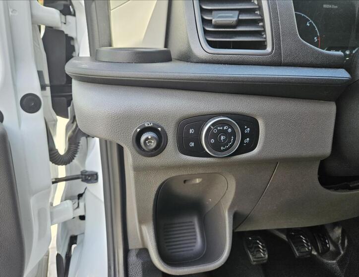 Ford Transit 11